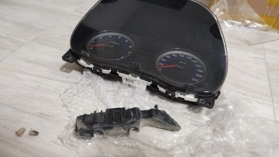 Лот: 19503502. Фото: 1. Щиток приборов Hyundai Solaris... Салон
