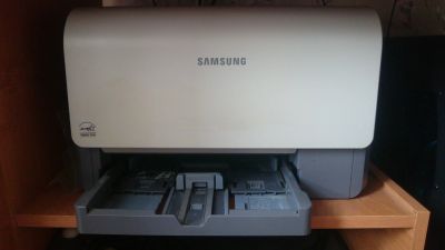 Лот: 11501530. Фото: 1. Принтер Samsung CLP-300 лазерный... Лазерные принтеры