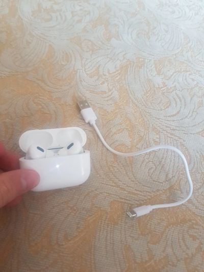 Лот: 19242798. Фото: 1. Наушники беспроводные копия AirPods... Наушники, гарнитуры