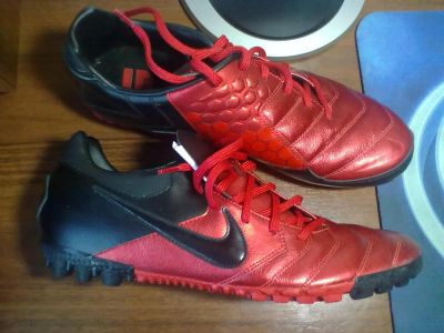 Лот: 3523876. Фото: 1. Грунтовки(кросовки) Nike для игры... Другое (спортивные товары)