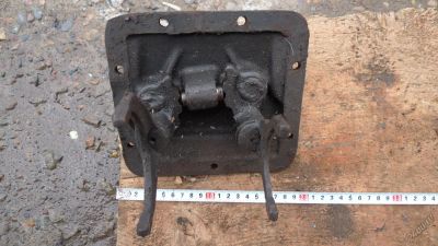 Лот: 5640066. Фото: 1. Кулиса крышка коробки передач... Трансмиссия