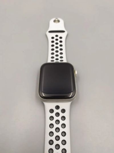 Лот: 19861225. Фото: 1. Apple Watch SE 44mm Silver/White... Смарт-часы, фитнес-браслеты, аксессуары