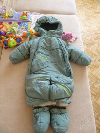Лот: 2571334. Фото: 1. детский комбинезон. Костюмы, пиджаки, комбинезоны