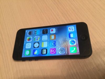 Лот: 7855849. Фото: 1. Iphone 5 16 Гб. Смартфоны