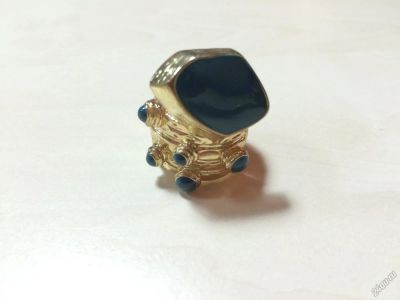 Лот: 5654253. Фото: 1. кольцо с изумрудным камнем. Кольца, перстни