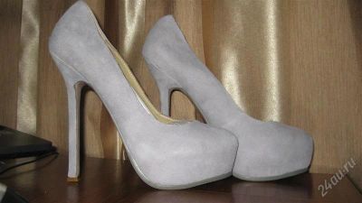 Лот: 932604. Фото: 1. туфли Yves Saint Laurent.Новые... Туфли