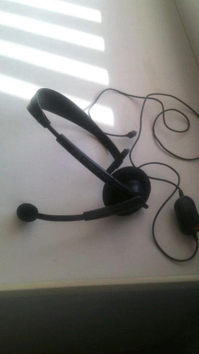 Лот: 3928556. Фото: 1. Оригинальная гарнитура для Xbox... Аксессуары для игровых приставок, консолей, геймпады