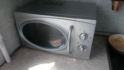 Лот: 7889617. Фото: 1. Микроволновка lg. Микроволновки, мини-печи