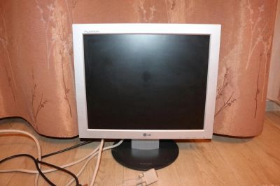 Лот: 4748198. Фото: 1. Монитор LG Flatron L1730S. ЖК-мониторы