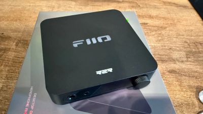 Лот: 25719075. Фото: 1. Цап усилитель для наушников Fiio... Усилители, эквалайзеры