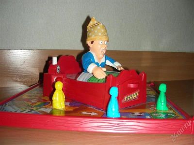 Лот: 1053969. Фото: 1. TOMY "Не будите папу!". Детские настольные игры