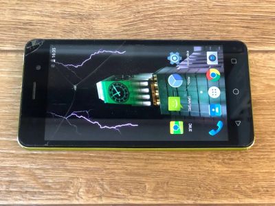 Лот: 18358987. Фото: 1. Смартфон BQ 5020 Strike. Смартфоны
