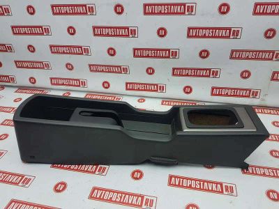 Лот: 20901452. Фото: 1. Подлокотник Nissan X-Trail NT30... Двигатель и элементы двигателя