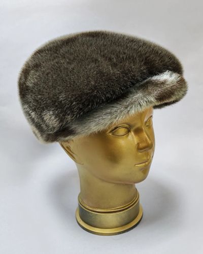 Лот: 25674972. Фото: 1. Шапка мужская из меха нерпы. Головные уборы