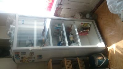 Лот: 14070508. Фото: 1. Холодильник витрина Бирюса. Холодильники, морозильные камеры