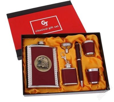 Лот: 2432769. Фото: 1. подарочный набор с фляжкой. Сувенирные наборы