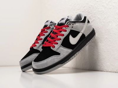 Лот: 24976690. Фото: 1. Кроссовки Nike SB Dunk Low. Кеды, кроссовки, слипоны