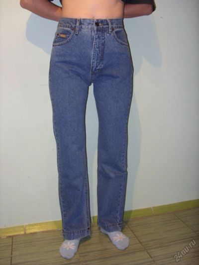 Лот: 6935463. Фото: 1. джинсы с завешенной талией Wrangler... Джинсы