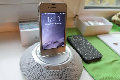 Лот: 4560980. Фото: 1. Apple Iphone 4S 16GB + чехол... Смартфоны