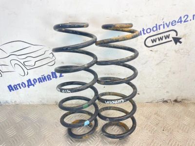 Лот: 25071900. Фото: 1. пружины toyota corolla ZRE151L. Двигатель и элементы двигателя