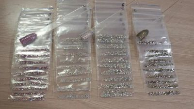 Лот: 6110374. Фото: 1. Стразы под Swarovski сверкают... Украшения, дизайн ногтей