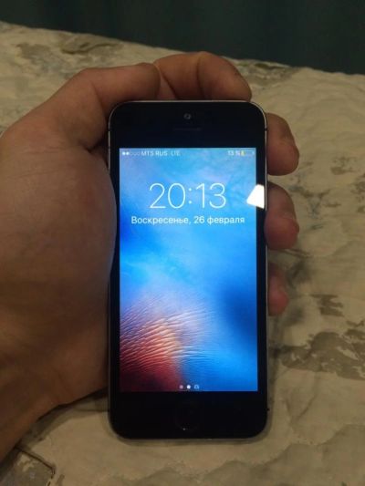 Лот: 9139084. Фото: 1. Iphone 5s 32gb Space gray. LTE... Смартфоны