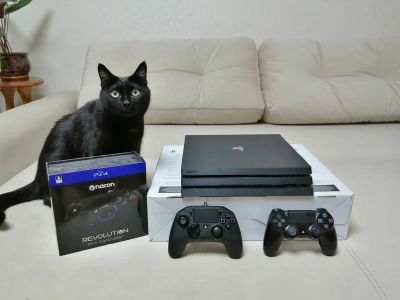 Лот: 16987897. Фото: 1. Sony Playstation 4 pro. Игры для консолей