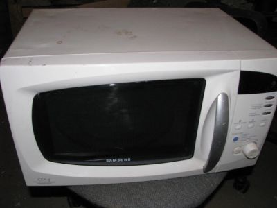 Лот: 6036748. Фото: 1. Микроволновая печь Samsung б/у. Микроволновки, мини-печи