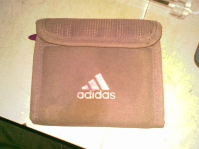 Лот: 50160. Фото: 1. Женский Кошелёк фирмы Adidas. Другое (одежда, обувь, галантерея)