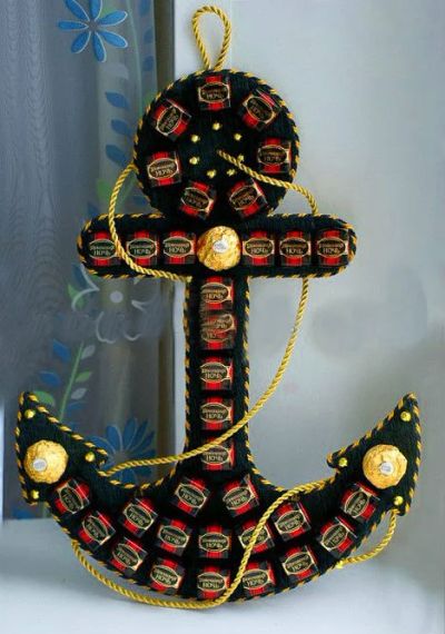 Лот: 3733408. Фото: 1. якорь. настоящему моряку. Букеты из конфет, игрушек