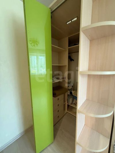Лот: 25704736. Фото: 1. 3-комн. квартира , Красноярск... Квартиры, студии