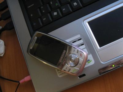 Лот: 3178001. Фото: 1. Samsung SGH-E740. Кнопочные мобильные телефоны