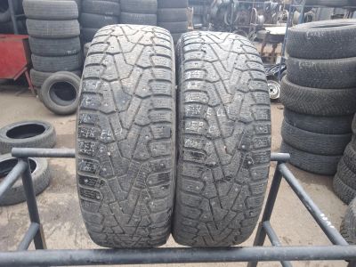 Лот: 23571623. Фото: 1. 2шт 215-65-16 Pirelli Ice Zero. Шины