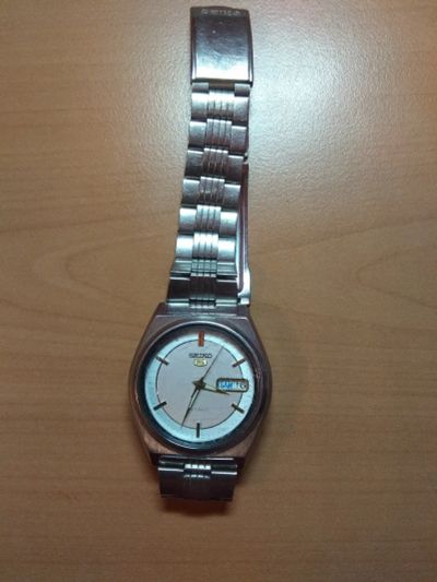 Лот: 12876564. Фото: 1. Часы Seiko. Оригинальные наручные часы