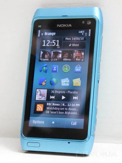 Лот: 5284156. Фото: 1. Nokia N8 в синем. Смартфоны