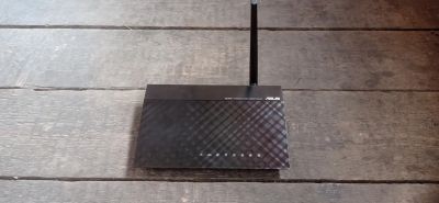 Лот: 23302817. Фото: 1. Роутер DSL-N10. Маршрутизаторы (роутеры)
