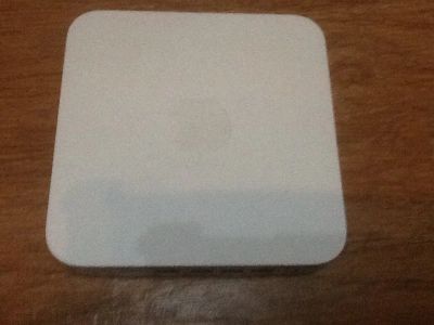 Лот: 3852700. Фото: 1. Apple Airport Extreme Base Station. WiFi, Bluetooth адаптеры