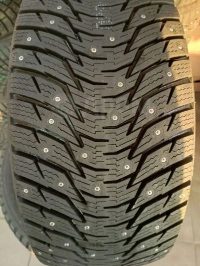 Лот: 24614363. Фото: 1. Зимняя резина 225/40 R-18 "Westlake... Шины