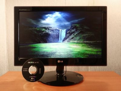 Лот: 14113664. Фото: 1. Монитор LG Flatron E2040T. ЖК-мониторы
