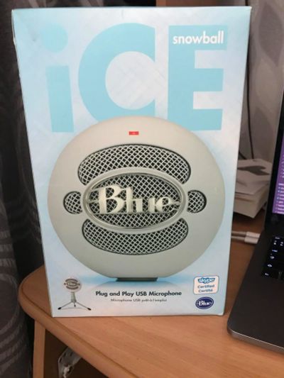 Лот: 9962186. Фото: 1. Микрофон Blue snowball ice. Студийные микрофоны, радиомикрофоны и радиосистемы