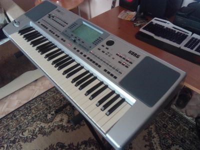 Лот: 10415963. Фото: 1. Синтезатор Korg PA 50 + стойка... Клавишные