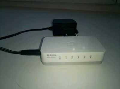 Лот: 11240307. Фото: 1. Свитч маршрутизатор d-link des-1005c. Маршрутизаторы (роутеры)