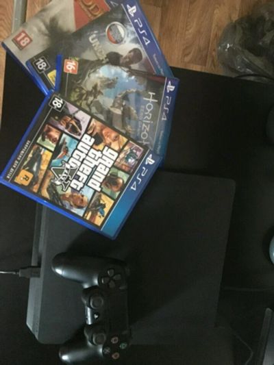 Лот: 11093759. Фото: 1. Playstation 4 slim 500gb. Игровые приставки, консоли