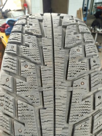 Лот: 25711175. Фото: 1. Зимние шины Federal 265/65 r17... Шины