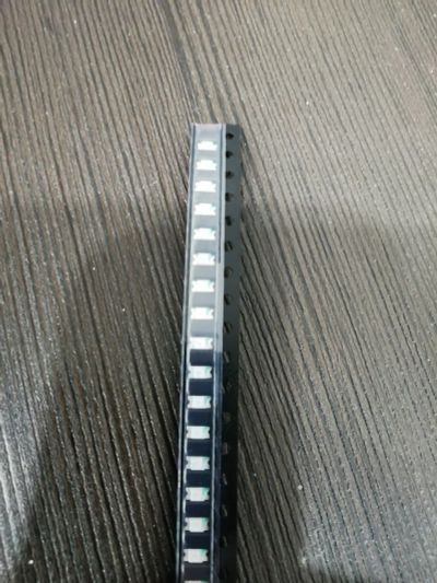 Лот: 17087008. Фото: 1. Smd светодиод 1206 желтый. Светодиоды
