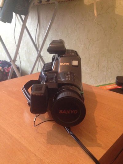 Лот: 8876039. Фото: 1. Видеокамера Sanyo VM-H100P. Видеокамеры