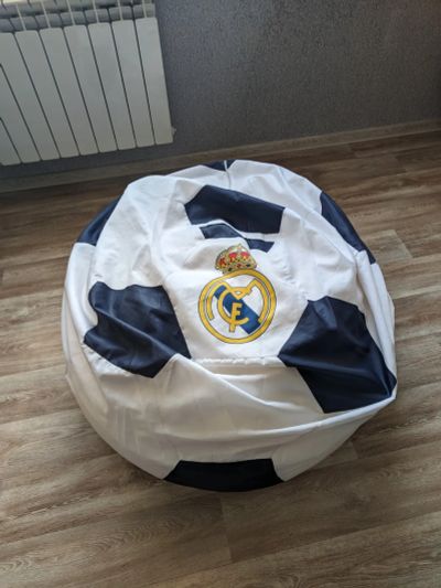 Лот: 21378503. Фото: 1. Кресло мешок Реал Мадрид большое. Кресла-мешки