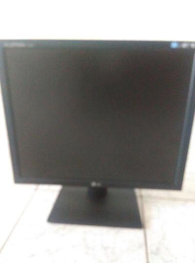 Лот: 15930302. Фото: 1. Монитор 19" LG Flatron L1919S-BF. ЖК-мониторы