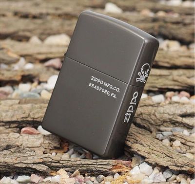 Лот: 3252926. Фото: 1. Зажигалка Zippo № 3. Сувенирные мелочи