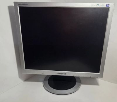Лот: 25664970. Фото: 1. Монитор Samsung SyncMaster 913n. ЖК-мониторы
